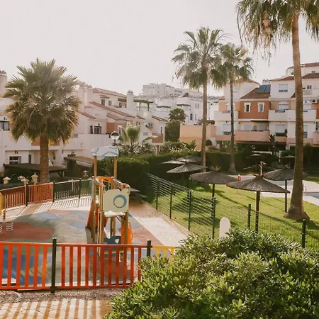 Bonito Piso Junto A Campo De Golf Mar Y Montana Rincón de la Victoria